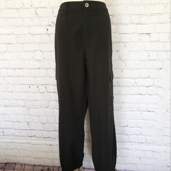 DKNY Black Cargo Joggers with Adjustable Drawstring Hem--NEW--28/8 - Picture 6 of 15